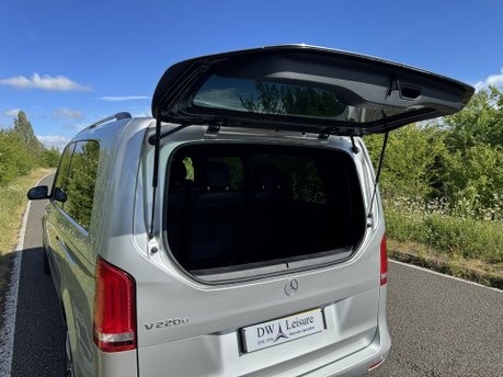 Mercedes-Benz V Class V220 D Sport Auto Diesel 8 Seater EX-LWB/SAT NAV/FULL LEATHER/VAT Q 40