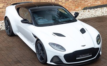 Aston Martin DBS Superleggera 8
