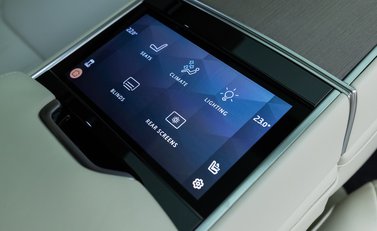 Land Rover Range Rover P460e Autobiography LWB 16