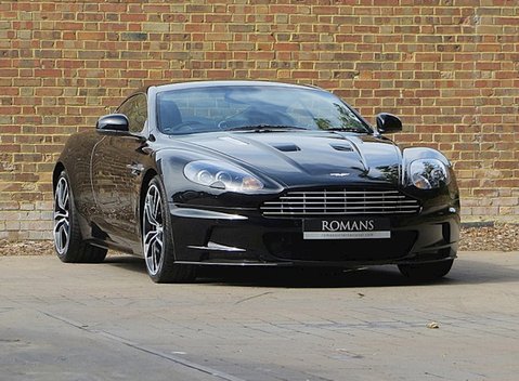 Aston Martin DBS Carbon Black 1