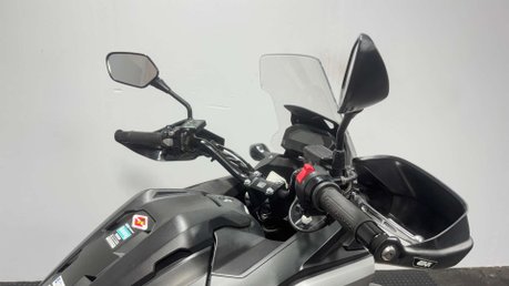 Honda NC750X 2016 39K NEW MOT IDEAL COMMUTER BIKE RIDES GREAT 750CC A2 25