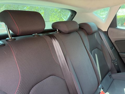 SEAT Leon 1.5 TSI EVO FR Euro 6 (s/s) 5dr 27