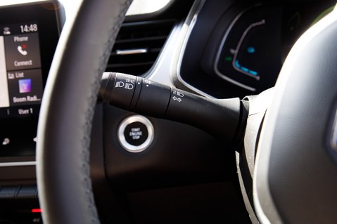 Renault Captur TECHNO E-TECH 16