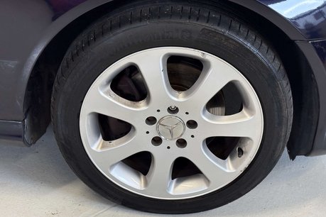 Mercedes-Benz CLK 3.2 CLK320 Elegance Coupe 2dr Petrol Automatic (250 g/km, 215 bhp) 21