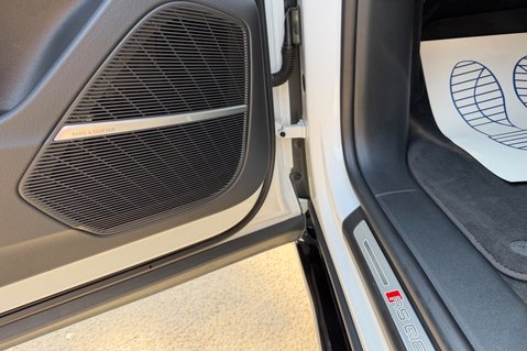 Audi RS Q8 RS VORSPRUNG TFSI QUATTRO MHEV 29