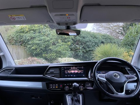 Volkswagen Caravelle 2.0 TDI Executive MPV 5dr Diesel DSG Euro 6 (s/s) (150 ps) 37