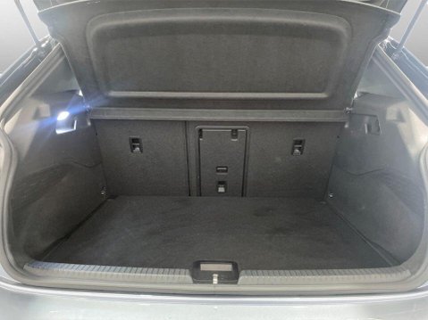 Volkswagen ID.3 Pro Performance 58kWh Max Hatchback 5dr Electric Auto (204 ps) Air Con - Al 21