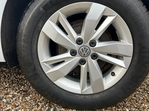 Volkswagen Polo 1.0 TSI SE Euro 6 (s/s) 5dr 25