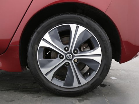 Nissan LEAF 40kWh Tekna Auto 5dr 27