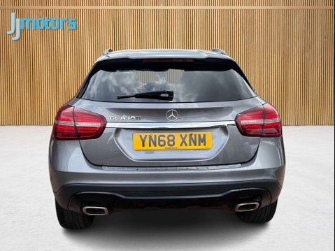 Mercedes-Benz GLA 1.6 GLA180 Urban Edition SUV 5dr Petrol 7G-DCT Euro 6 (s/s) (122 ps) 12