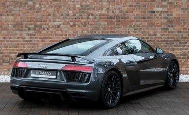 Audi R8 V10 Plus 7