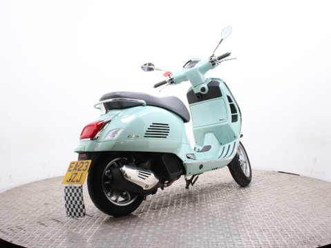 Piaggio Vespa GTS VESPA GTS 125 3