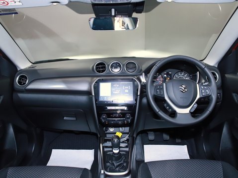 Suzuki Vitara 1.4 Boosterjet Mild Hybrid Motion 5dr 14