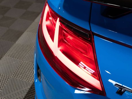 Audi TT 2.0 TT Black Edition 40 TFSI Semi-Auto 3dr 21