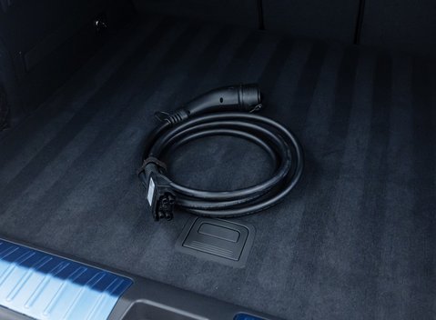Porsche Macan GTS Electric 33