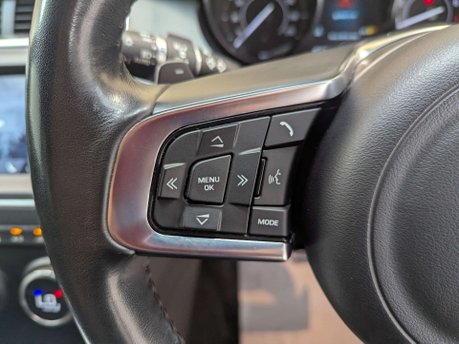 Jaguar E-Pace 2.0 E-PACE R-Dynamic S AWD AUTO 4WD 5dr 76