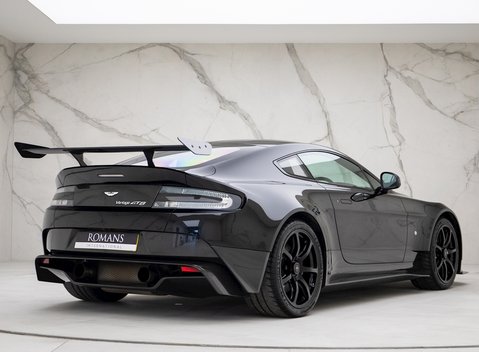 Aston Martin Vantage GT8 7