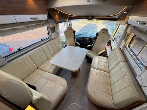 Frankia Luxuary 840 9