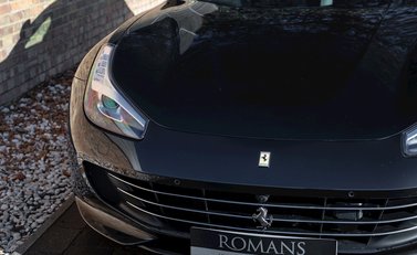 Ferrari GTC4 Lusso 23