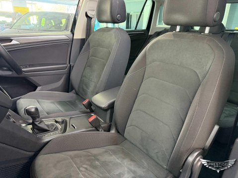 Volkswagen Tiguan 2.0 TSI SEL DSG 4Motion Euro 6 (s/s) 5dr 24