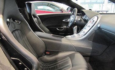 Bugatti Veyron 16.4 8