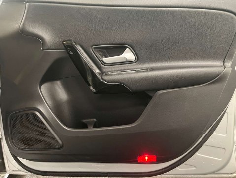 Mercedes-Benz A Class 1.3 A 180 SE Auto 5dr 9