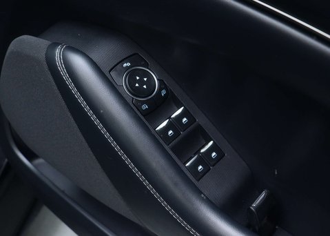 Ford Mustang Mach-E Standard Range 70kWh SUV 5dr Electric Automatic (269 ps) 40