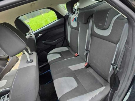 Ford Focus 1.6 Zetec S Powershift Euro 5 5dr 26