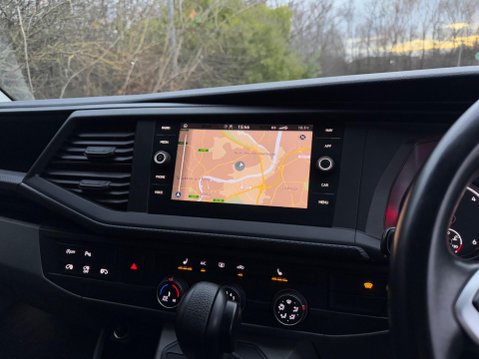 Volkswagen Transporter 2.0 BiTDI T32 Highline Crew Van DSG FWD SWB Euro 6 (s/s) 5dr 22