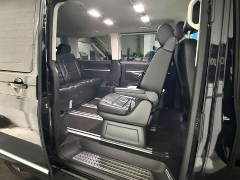 Volkswagen Caravelle 2.0 Caravelle Executive TDI BlueMotion Technology Semi-Auto 5dr 30