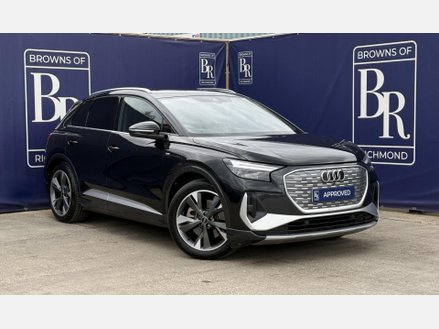 Audi Q4 40 S line SUV 5dr Electric Auto 82kWh (204 ps)