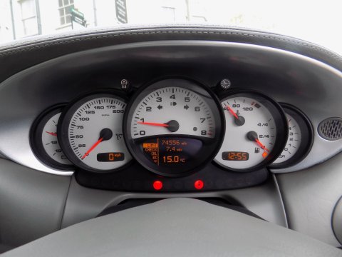 Porsche 911 (996) Carrera 4 Cabriolet 21
