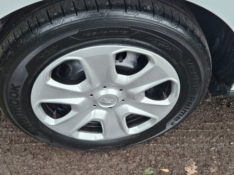 Ford Transit Courier TREND TDCI 13