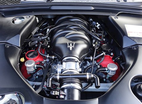 Maserati Grancabrio MC 26