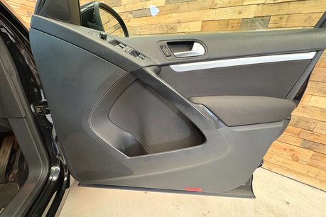 Volkswagen Tiguan 2.0 TDI BlueMotion Tech Match Edition SUV 5dr Diesel Manual 4WD Euro 6 (s/s 89