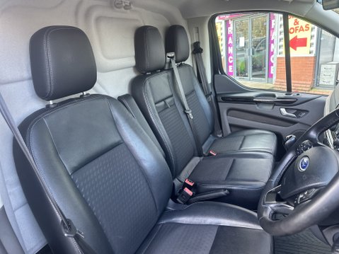 Ford Transit Custom Ford Transit Custom 290 Sport – Low Mileage – High Spec 19