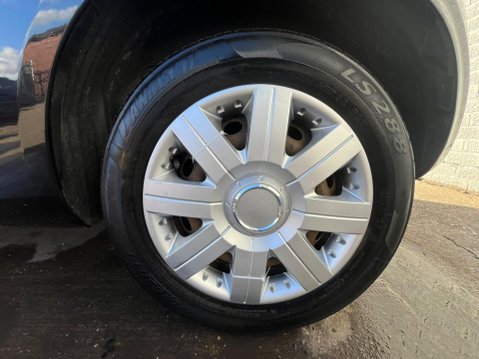 Ford Ka 1.2 Style Euro 4 3dr 19