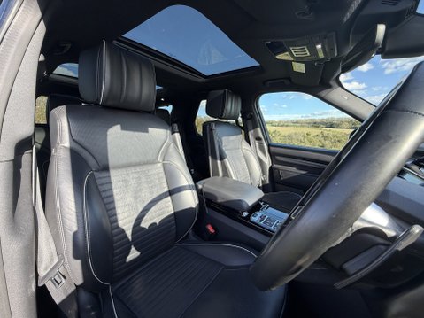 Land Rover Discovery SDV6 HSE LUXURY 31