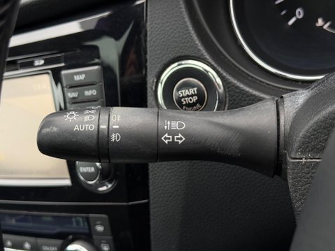 Nissan Qashqai 1.5 dCi Tekna 2WD Euro 5 (s/s) 5dr 84