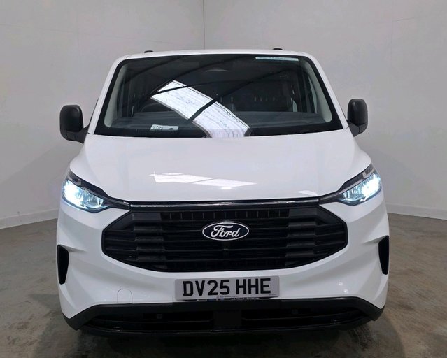Ford Transit Custom 320 L2 DIESEL FWD 2.0 Eco Blue 136ps H1 Double Cab Van Trend 