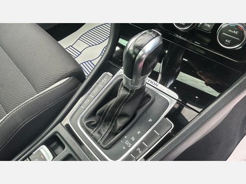Volkswagen Golf 2.0 TSI BlueMotion Tech R DSG 4Motion Euro 6 (s/s) 5dr 41