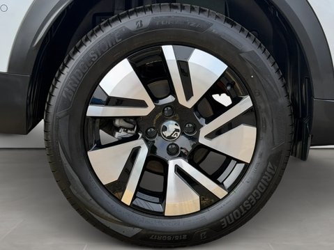 Vauxhall Frontera 83kW GS 44kWh 5dr Auto 11