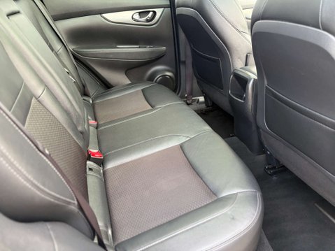 Nissan Qashqai 1.3 Qashqai Tekna DiG-T 5dr 23