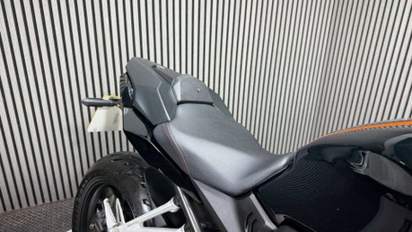 Honda CBR 2023 ONLY 4K LONG MOT WARRANTY 1 OWNER 650CC 19