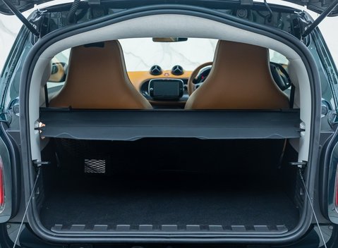 Smart Fortwo Coupe RACING GREEN EDITION 53