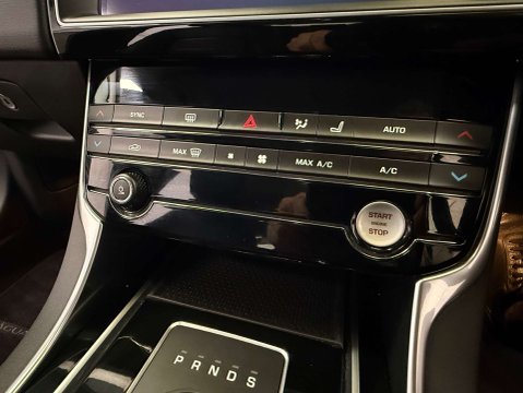 Jaguar XE 2.0 XE Prestige Auto 4dr 24