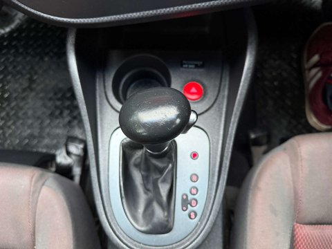 SEAT Leon 2.0 Leon Stylance Auto 5dr 9