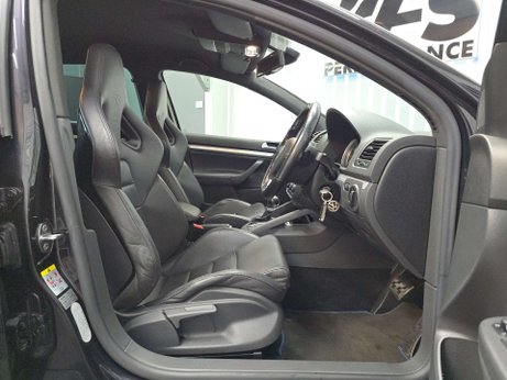 Volkswagen Golf 3.2 V6 R32 Hatchback 5dr Petrol DSG 4Motion (233 g/km, 247 bhp) 32