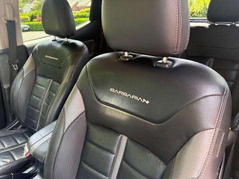 Mitsubishi L200 2.4 L200 Barbarian DI-D Auto 4WD 11