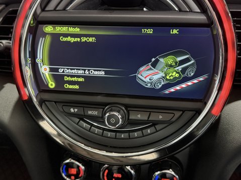 Mini Hatch COOPER S 68